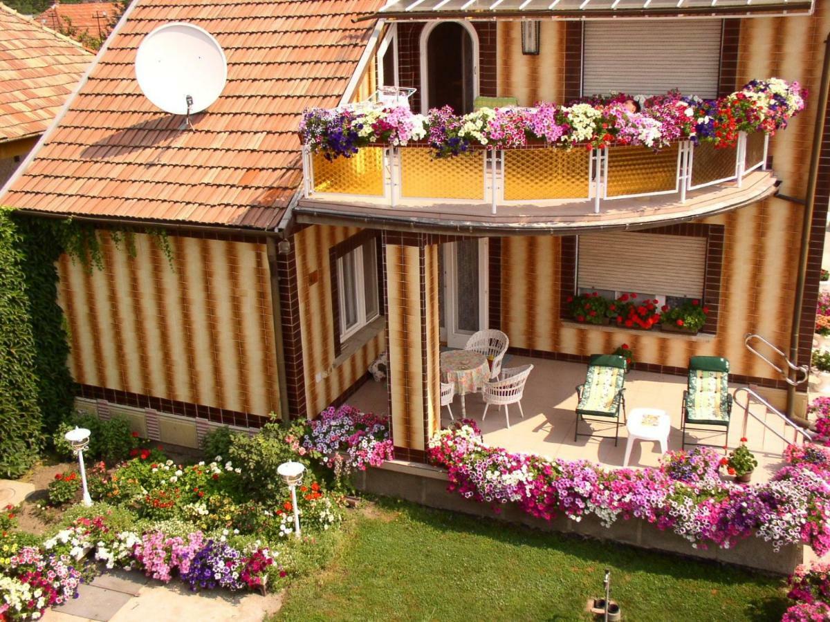 Amalia Apartman 귤러 외부 사진