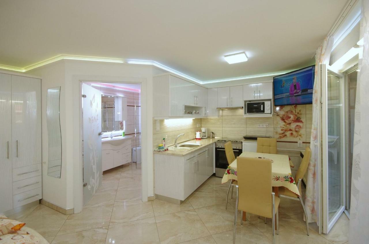 Amalia Apartman 귤러 외부 사진