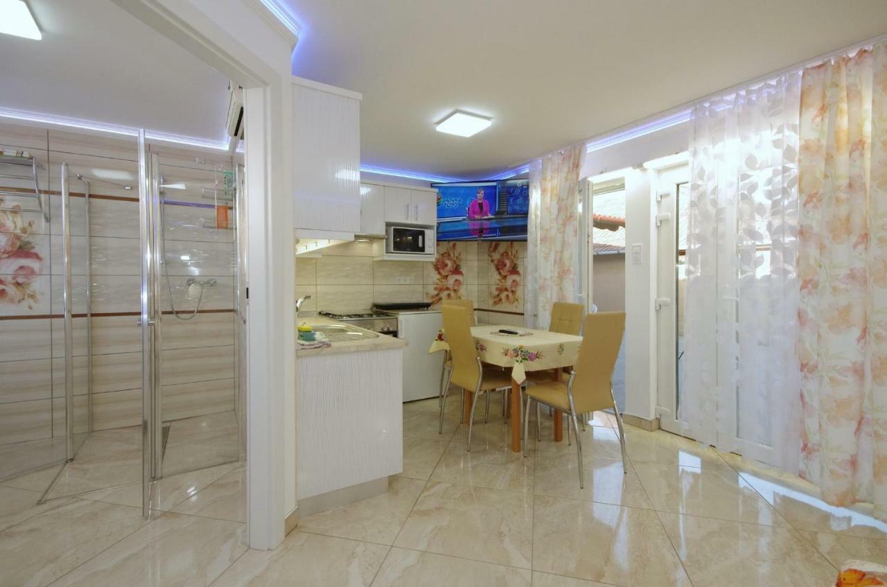 Amalia Apartman 귤러 외부 사진